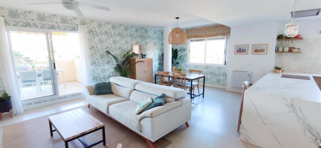 Apartamento Lagos Del Castillo By Denia Costa Екстериор снимка