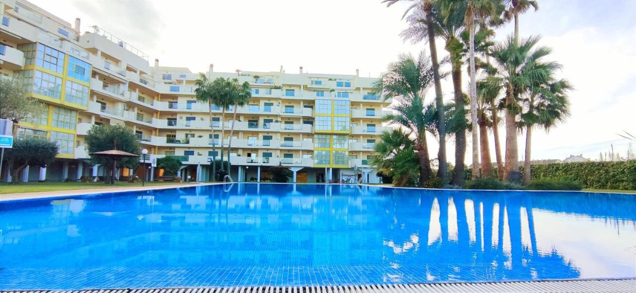 Apartamento Lagos Del Castillo By Denia Costa Екстериор снимка